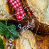 Spatzl Herz aus Acrylglas mit Gravur und kariertem Band
