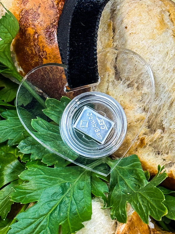 Plexi-Herzwerk – Herz aus Acryglas mit Feinsilberbarren