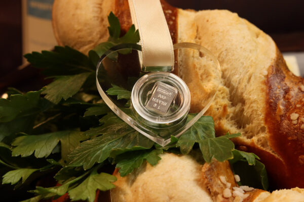 Plexi-Herzwerk – Herz aus Acryglas mit Feinsilberbarren